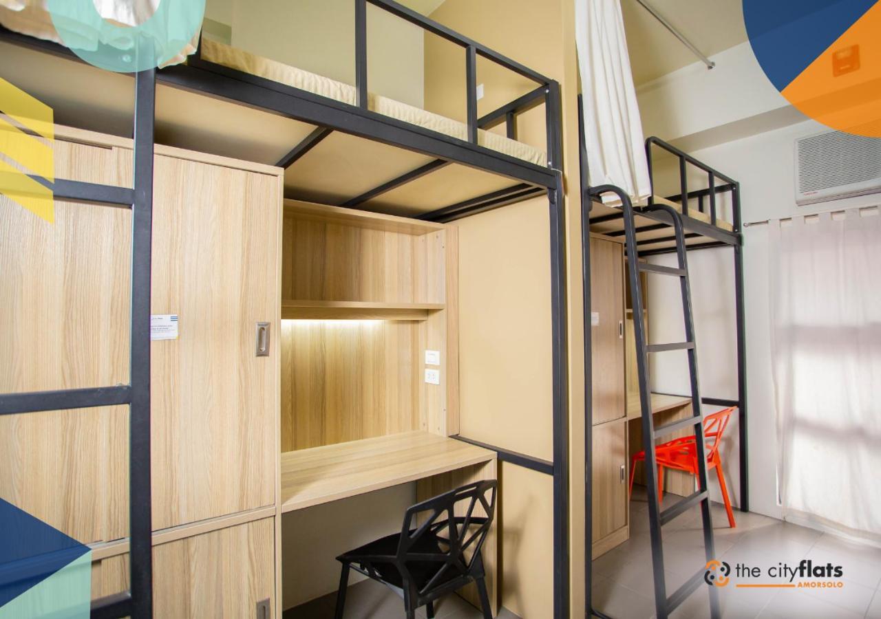 The City Flats Amorsolo Makati City Exterior foto